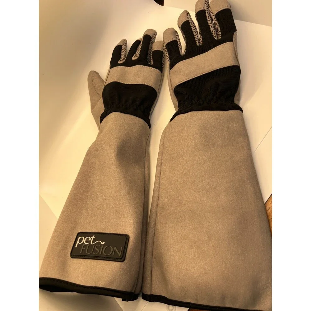 pair of PetFusion Unisex Multi-purpose Pet Glove grooming gloves size medium